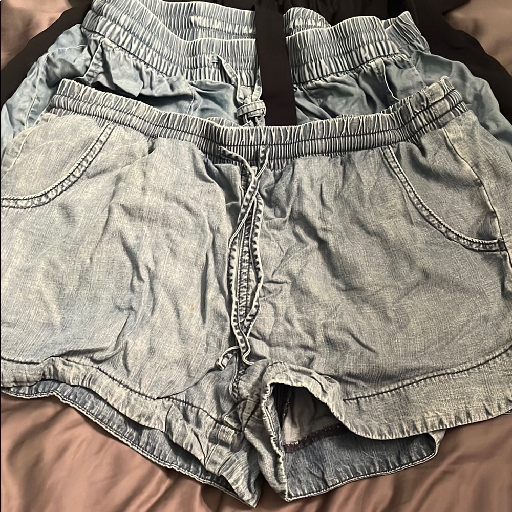 Stylish Assorted Shorts Collection - Picture 6 of 11